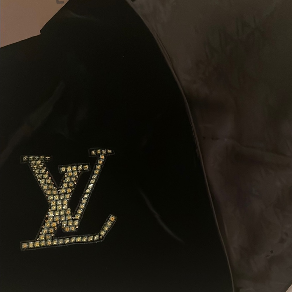 Louis Vuitton Black Velvet Scarf with Iconic LV Logo Rhinestones Silk backside - Picture 10 of 13